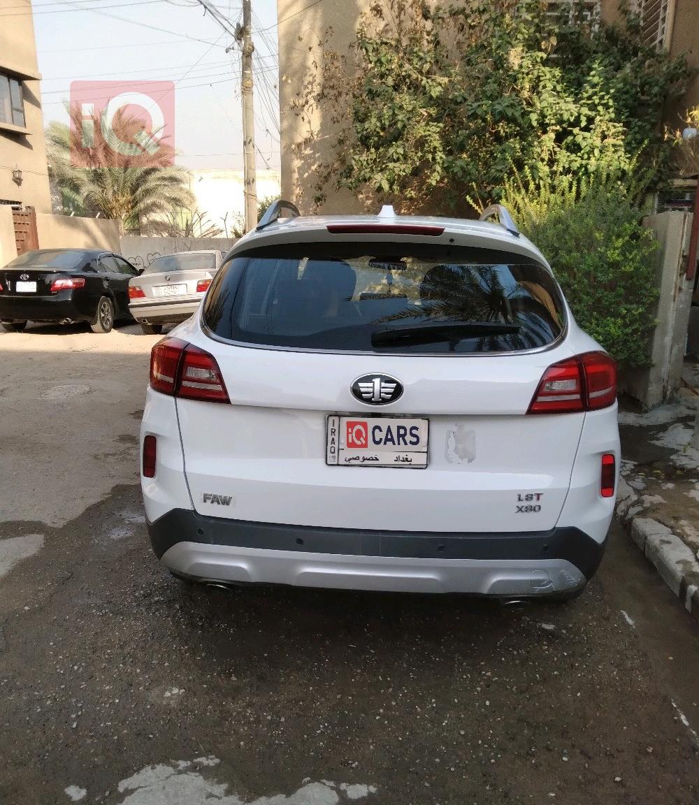 فاو بيستورن X80